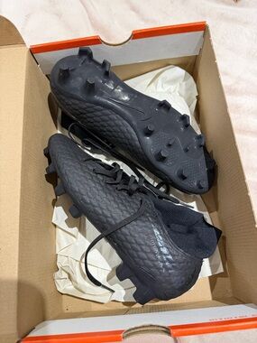 Nike Men's Black Soccer Cleats - BRAND NEW WITH BOX